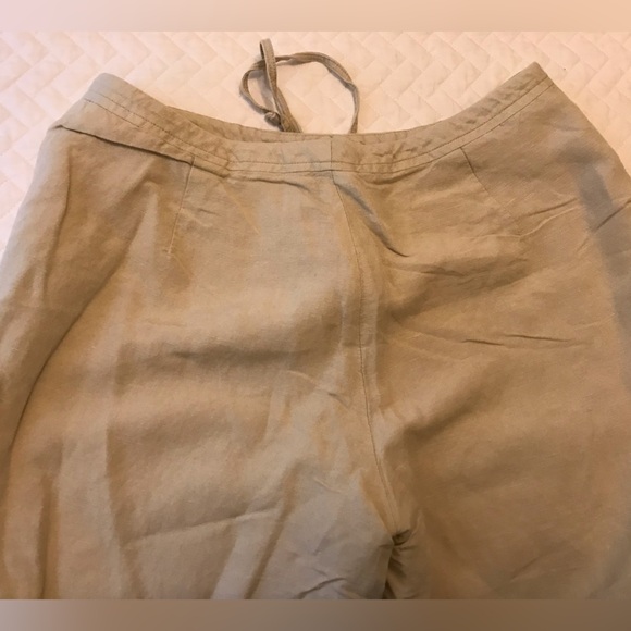 Beige Linen Capris - Sz 8 - Picture 3 of 4